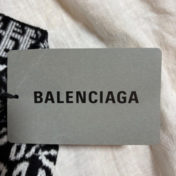 Balenciaga All-Over Logo Knit Skirt NWT - Picture 7 of 7